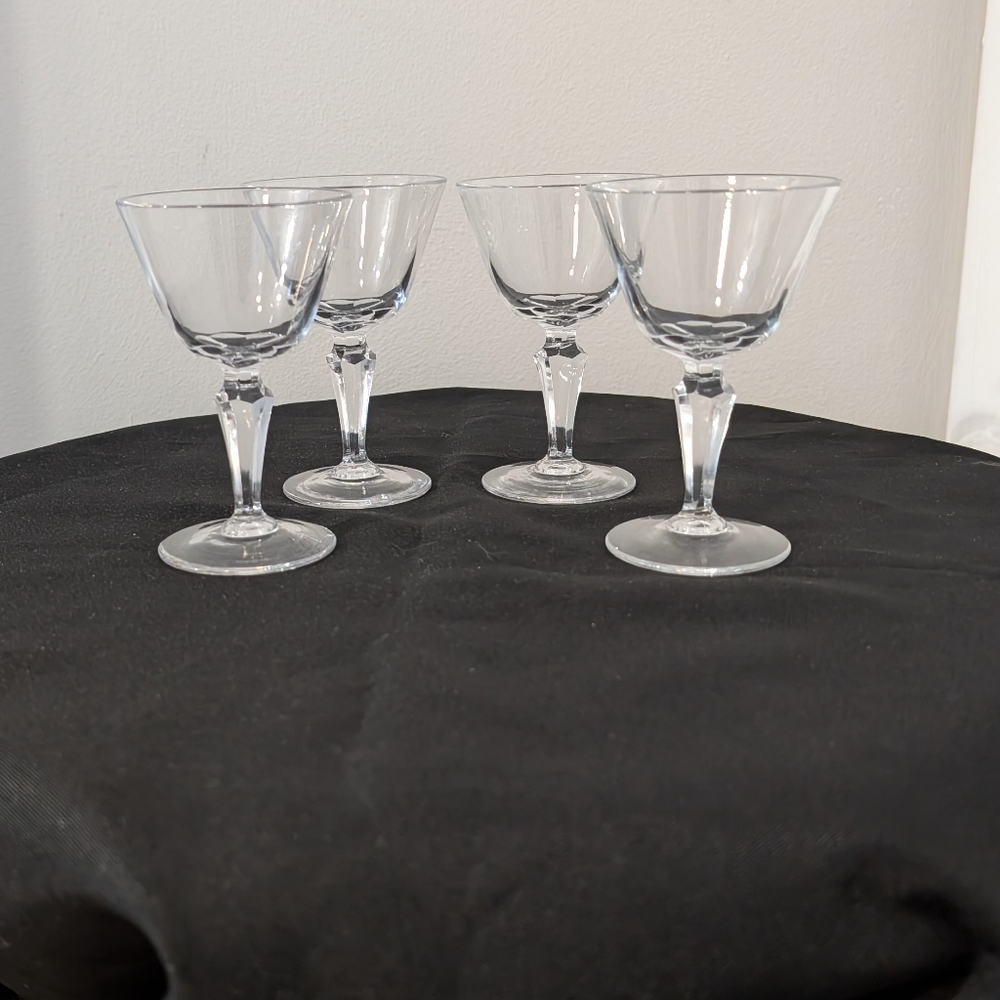 Vintage Unbranded Cordial Glasses Set Of 4 Clear Glass Liquors Cocktails 4.25"